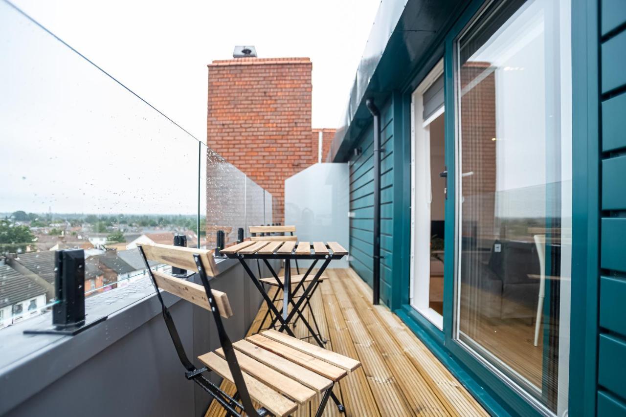 Deluxe Chic 1 2 Bed Apts Near Heathrow Legoland Windsor Slough Villa Luaran gambar