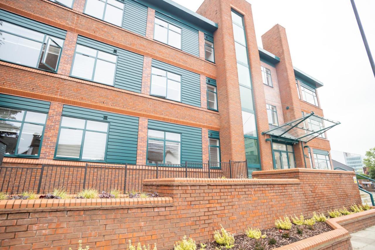 Deluxe Chic 1 2 Bed Apts Near Heathrow Legoland Windsor Slough Villa Luaran gambar