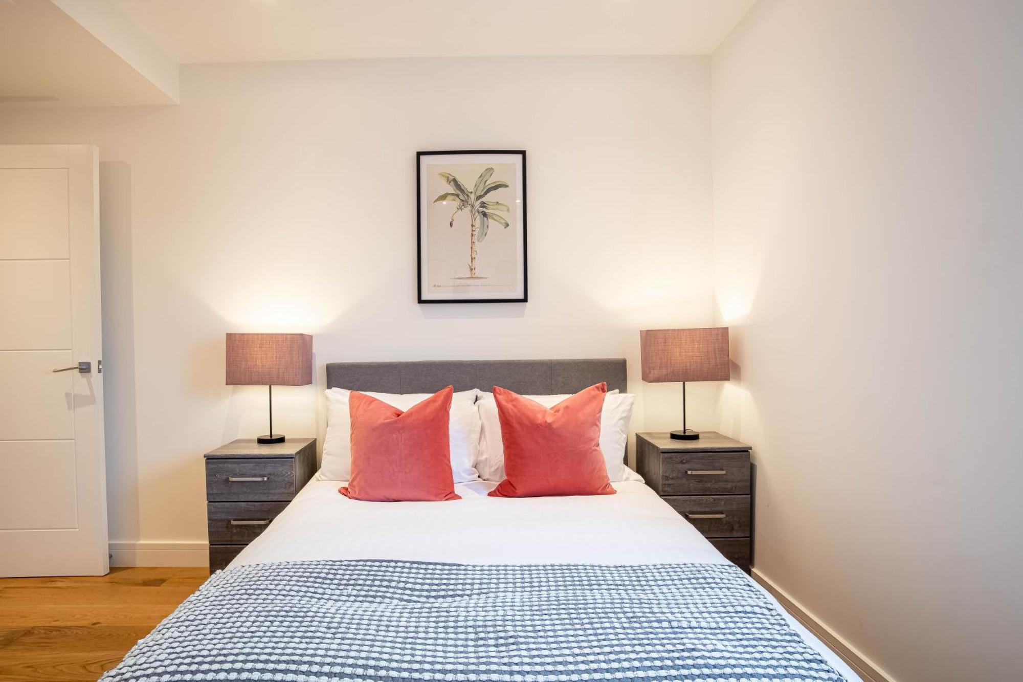 Deluxe Chic 1 2 Bed Apts Near Heathrow Legoland Windsor Slough Villa Luaran gambar