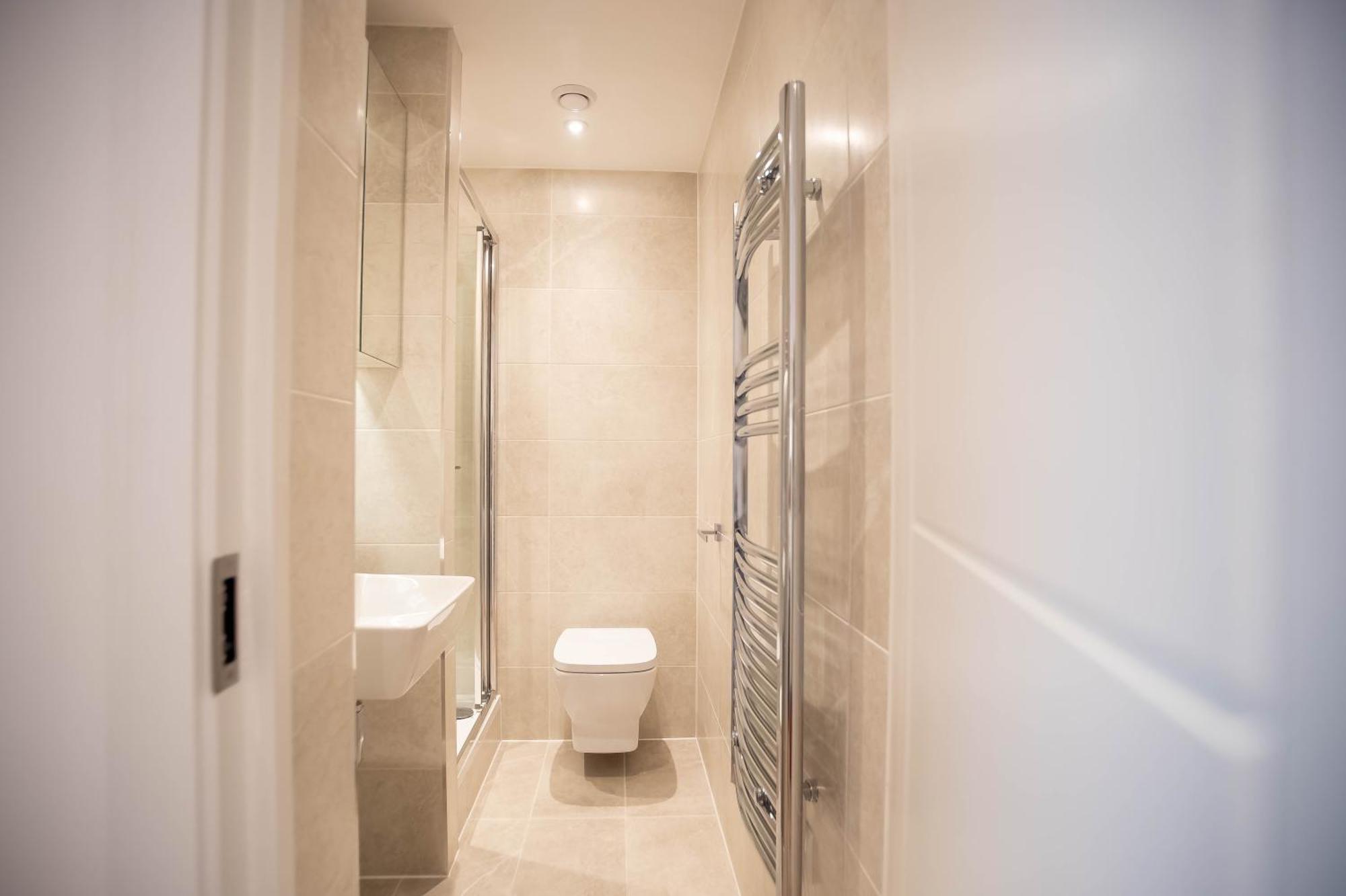 Deluxe Chic 1 2 Bed Apts Near Heathrow Legoland Windsor Slough Villa Luaran gambar